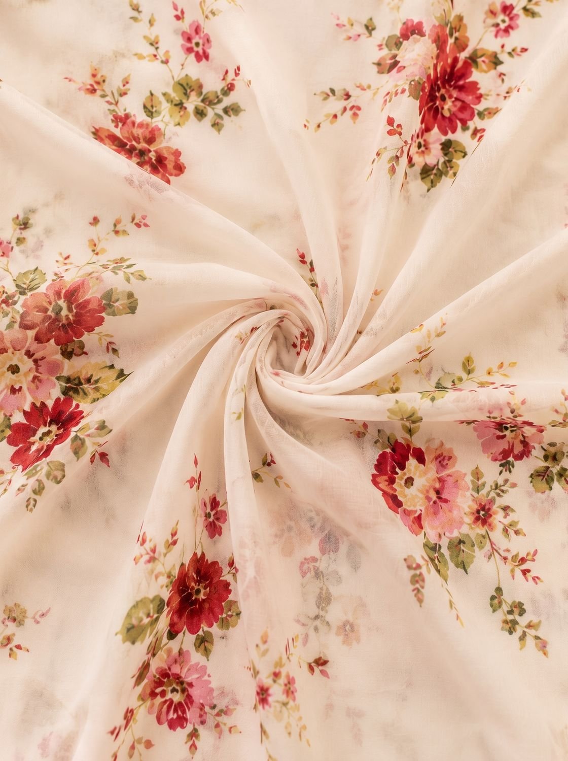 Vestido floral de verano ideal para bodas de jardín y eventos al aire libre
