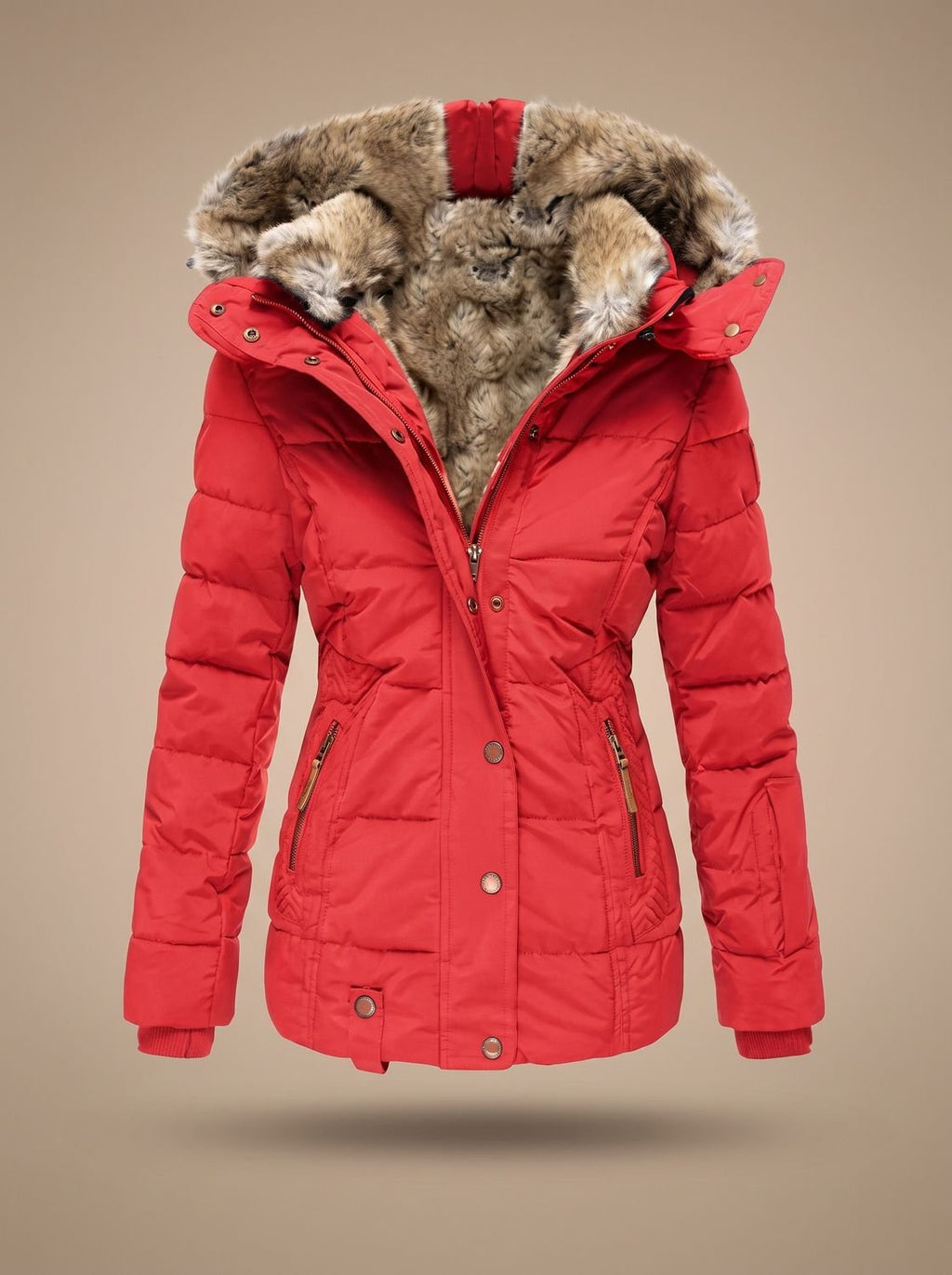 Combinación del abrigo acolchado con botas para look invernal