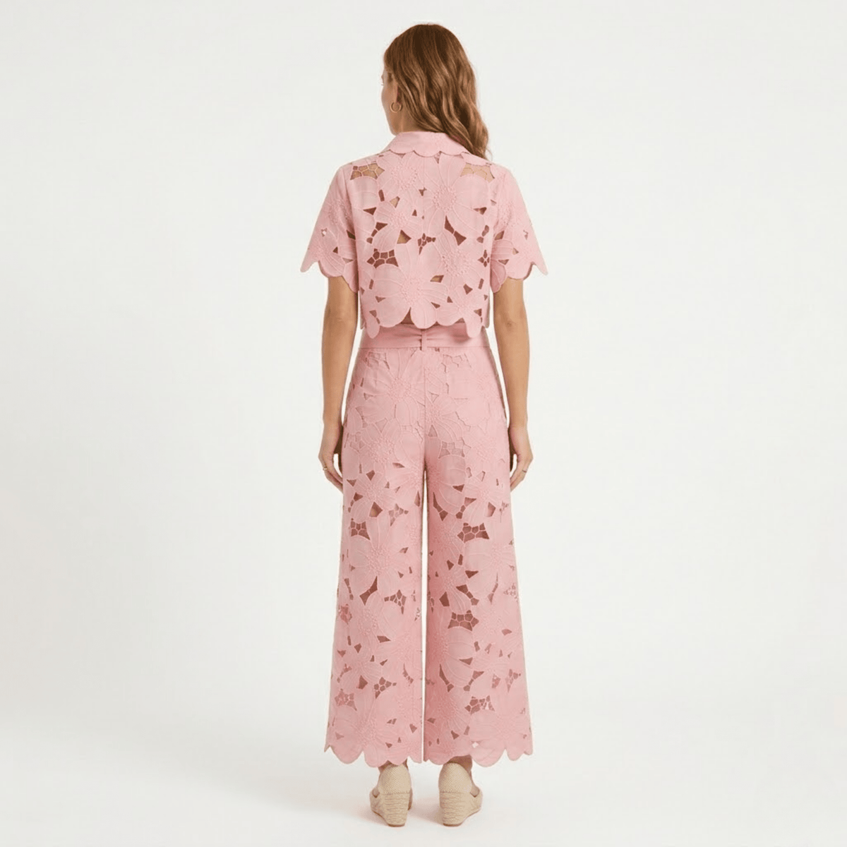 Lucía | Conjunto de Dos Piezas con Top Corto de Encaje y Pantalones Anchos para Mujer - Noa Lagos