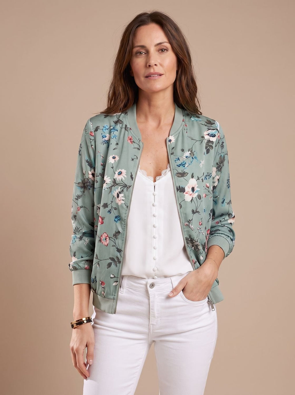 Puños y cintura con ribete acanalado de la cazadora bomber floral